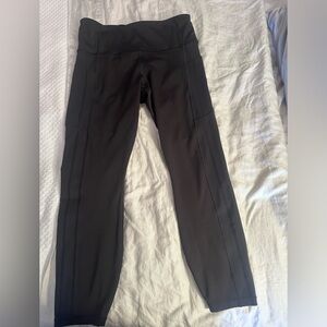 Athleta Ultimate Stash II 7/8 Tight - size M